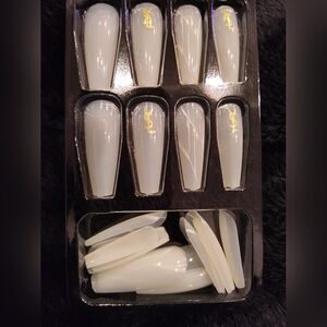 White Gold Luxury Salon Press On Nails Fashion Logo Design Long Coffin Glossy